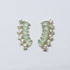 Brinco dourado ear cuff com pedras coloridas